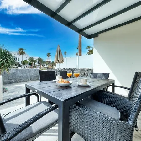 Luxury Next To The Beach-playa Roca بيت للعطل *