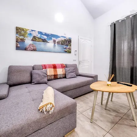 Luxury Next To The Beach-playa Roca كوستا تاغيسي